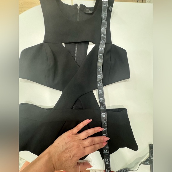 BCBG MaxAzria EVEE Black Cutout Sleeveless Top Size Small  NWT - Picture 12 of 14